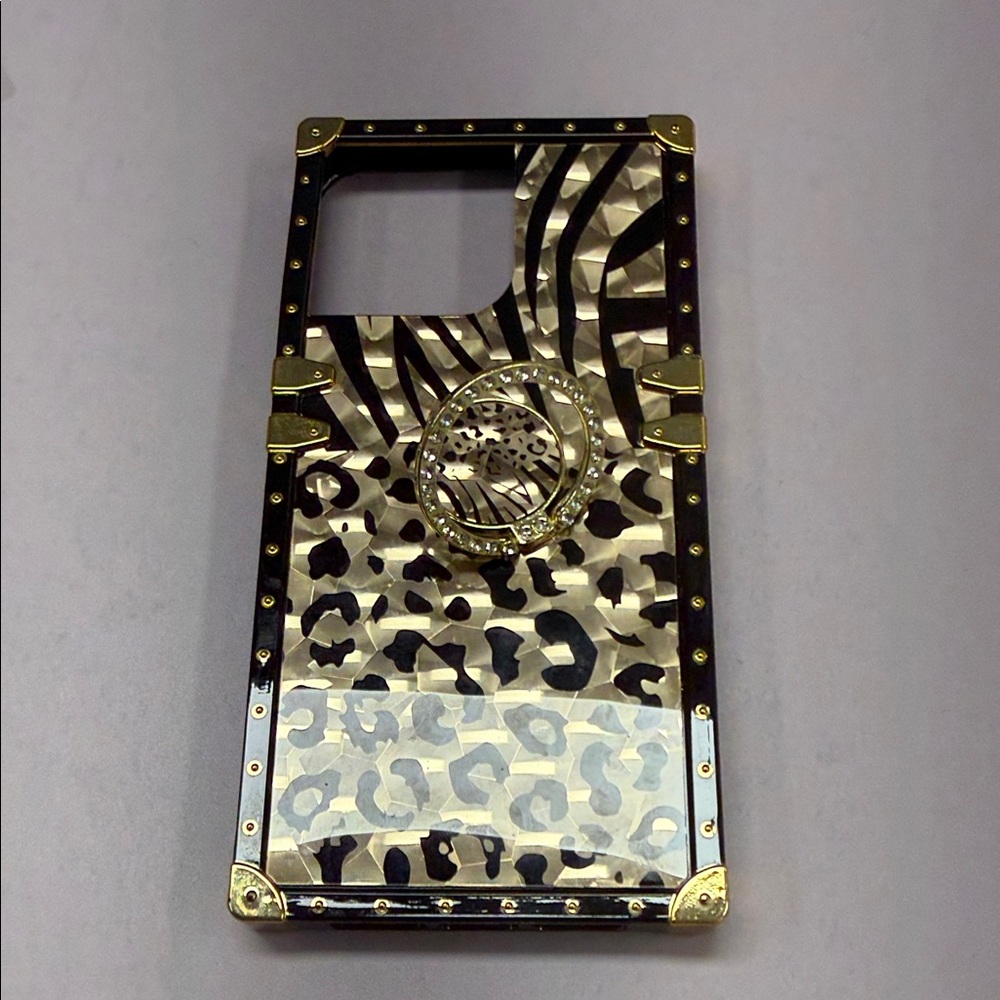 Leopard Print IPhone 15 Promax Case with Gold Accents